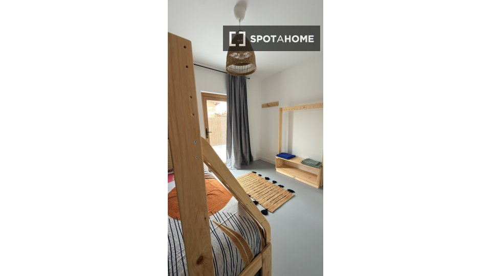 Habitación en piso compartido de 4 habitaciones en Viana de Cega
