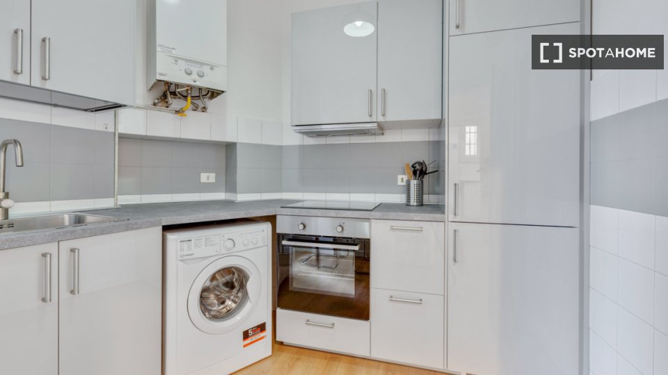 Double room Milan, 2 beds, 70m² — photo 8