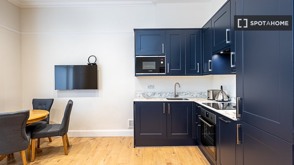 Apartment London, 1 bed — photo 1