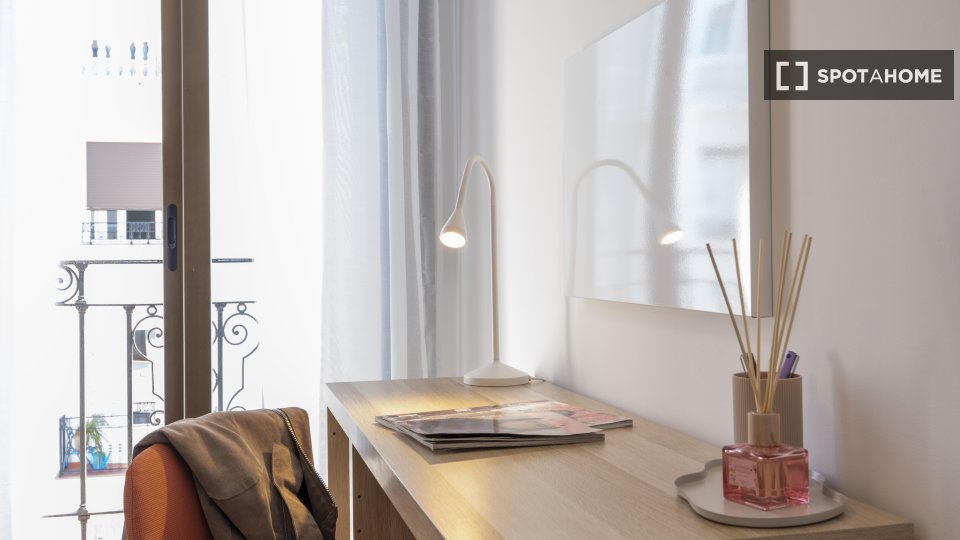 Double room Madrid, 5 beds — photo 2