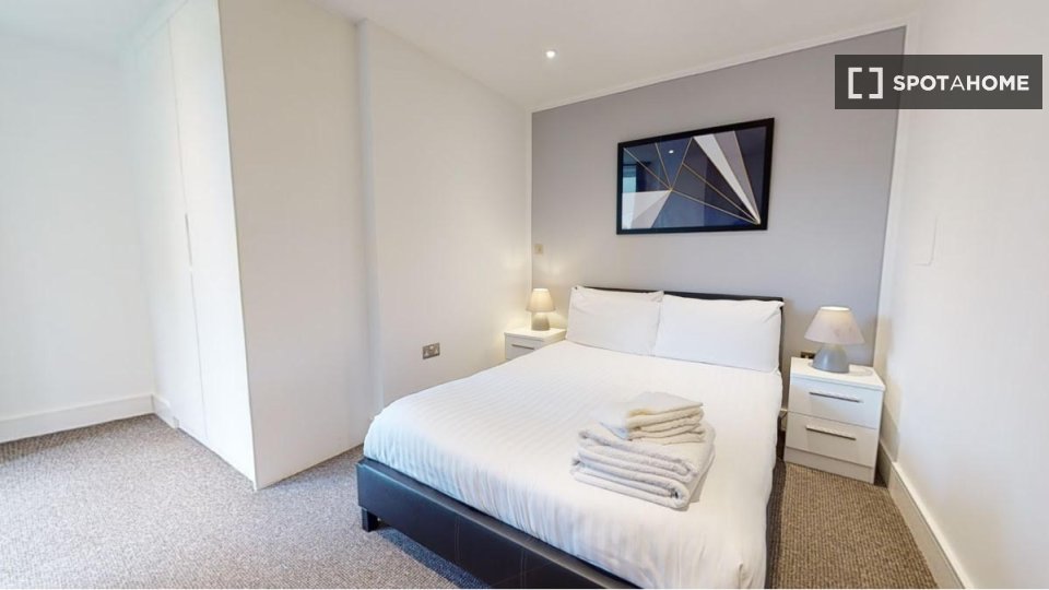 Apartment London, 2 beds — photo 10