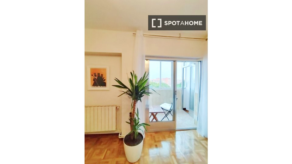Double room Madrid, 3 beds, 95m² — photo 16
