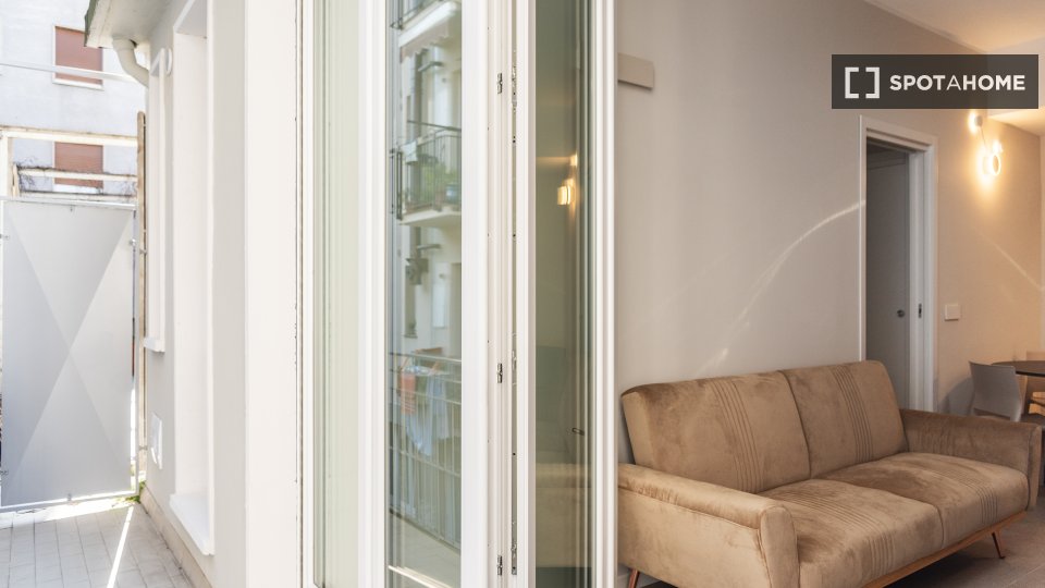 Apartment Milan, 1 bed — photo 4