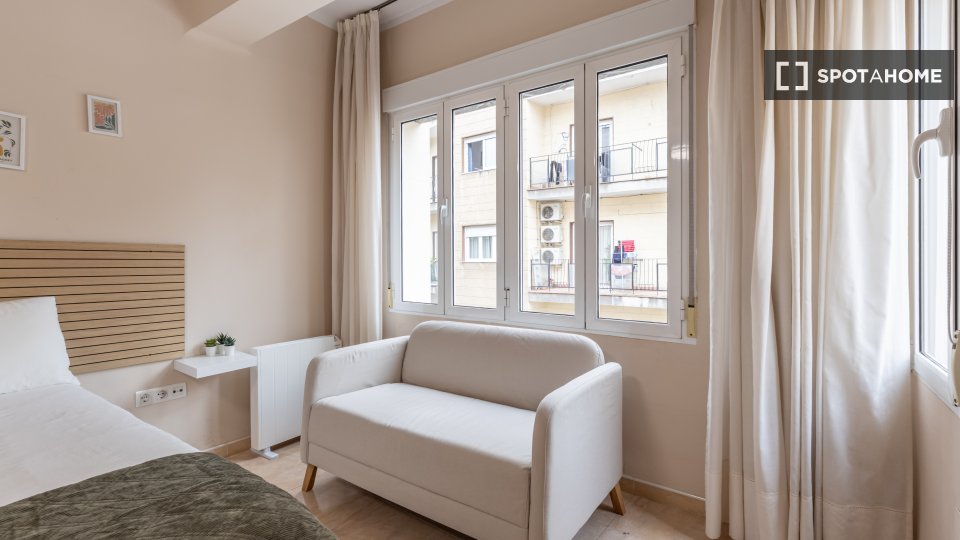 Double room Granada, 6 beds — photo 12