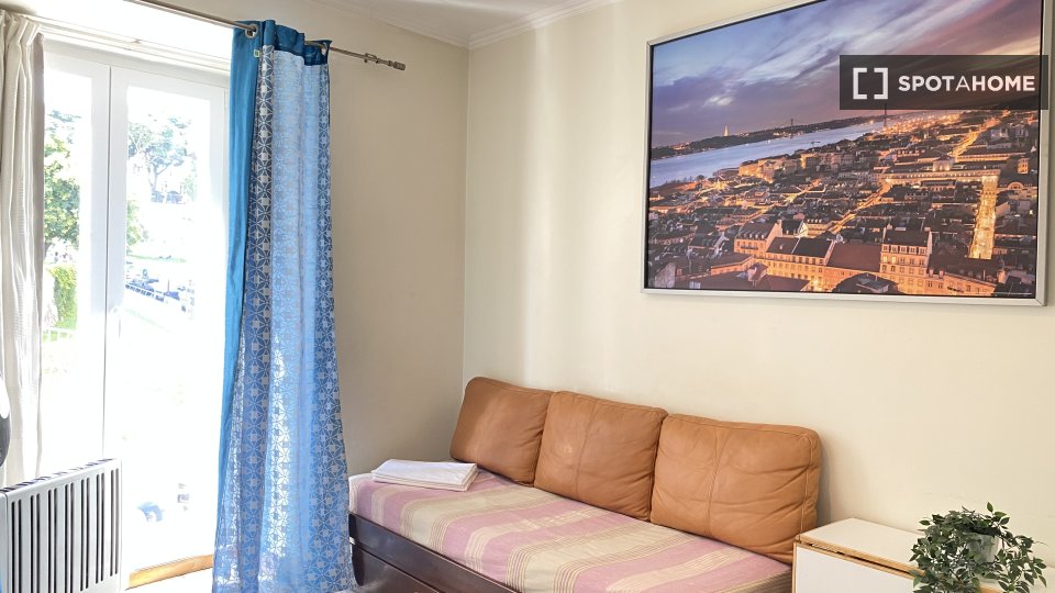 Apartment mono Lisbon — photo 4