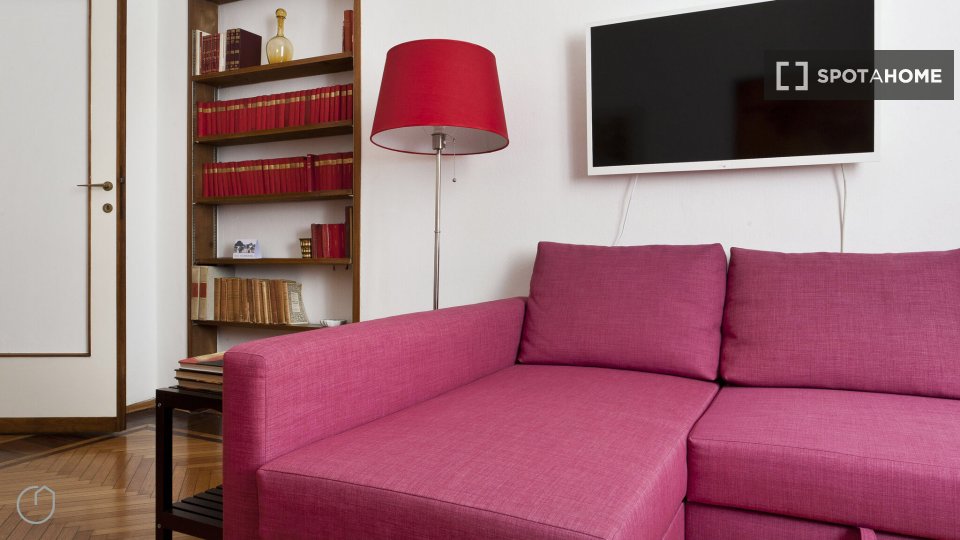Apartment Milan, 1 bed, 63m² — photo 3