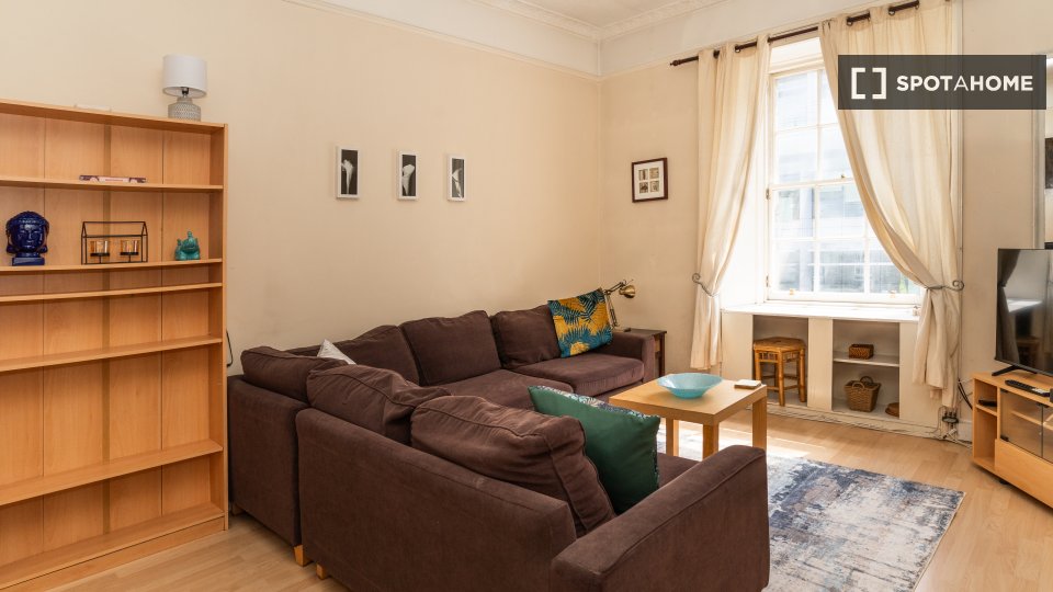 Apartment Edinburgh, 2 beds — photo 17
