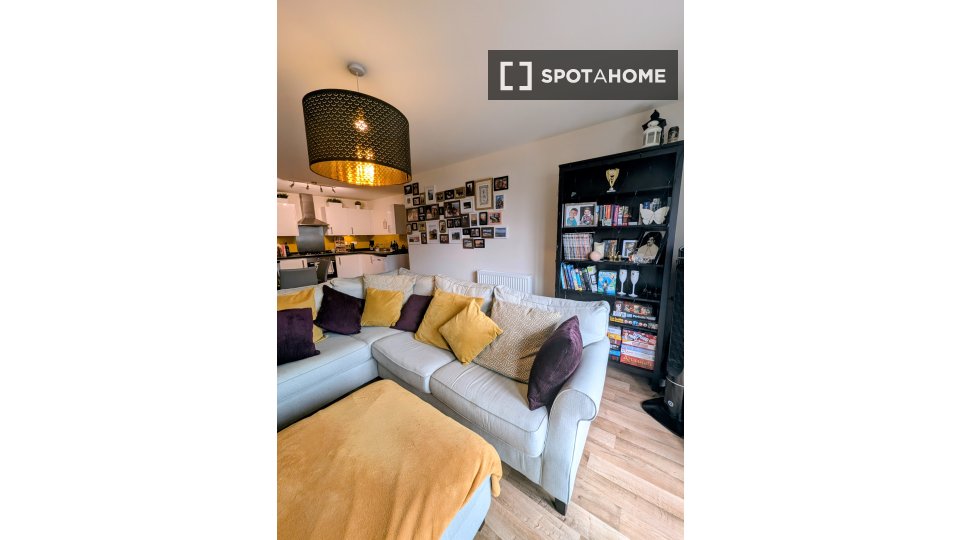 Apartment London, 2 beds — photo 3