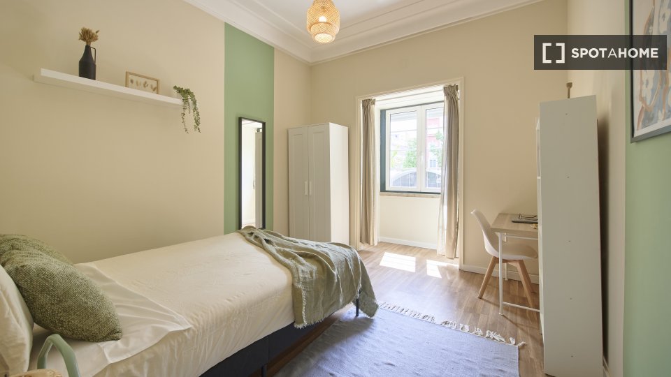 Double room Lisbon, 7 beds — photo 17