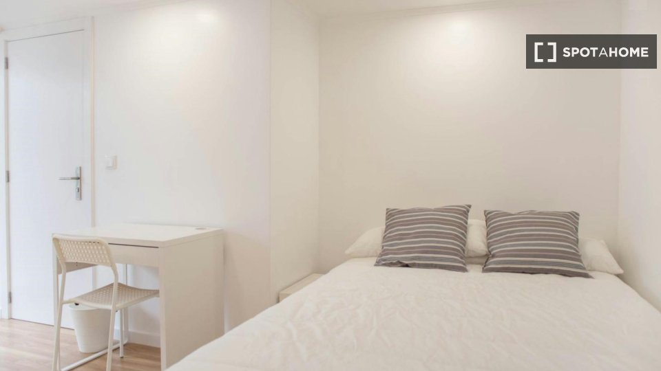Double room Porto, 14 beds — photo 13