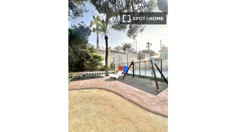 Apartment Alicante, 2 beds, 70m² — photo 19