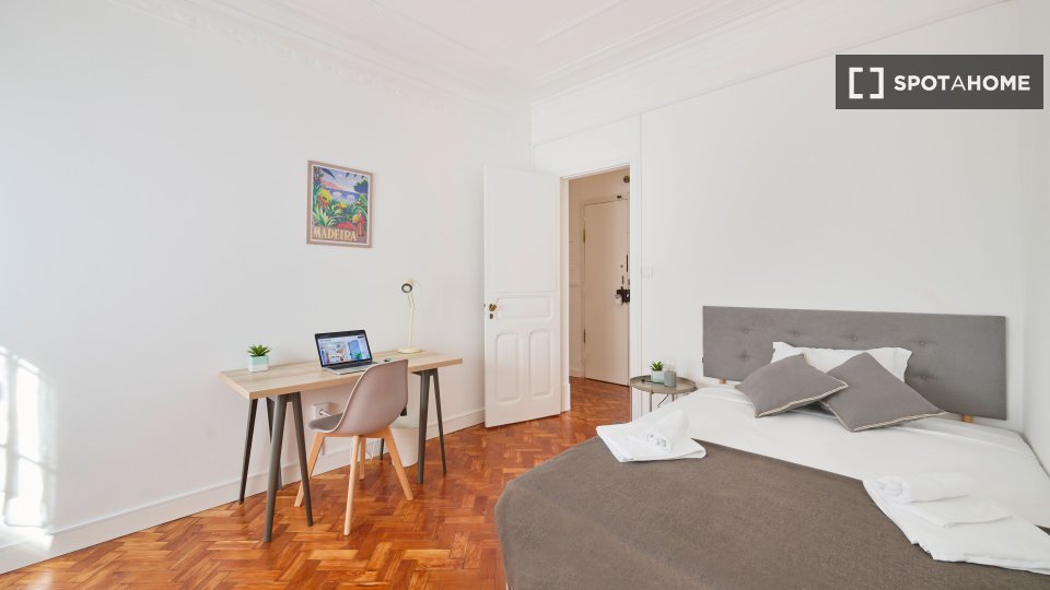 Double room Lisbon, 7 beds — photo 3