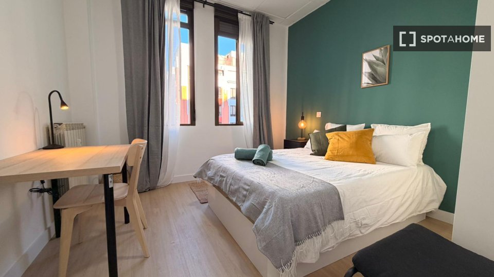 Double room Madrid, 5 beds, 90m² — photo 40
