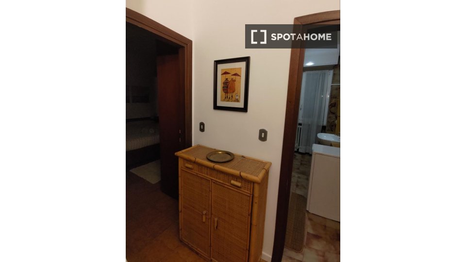 Double room Milan, 2 beds — photo 6