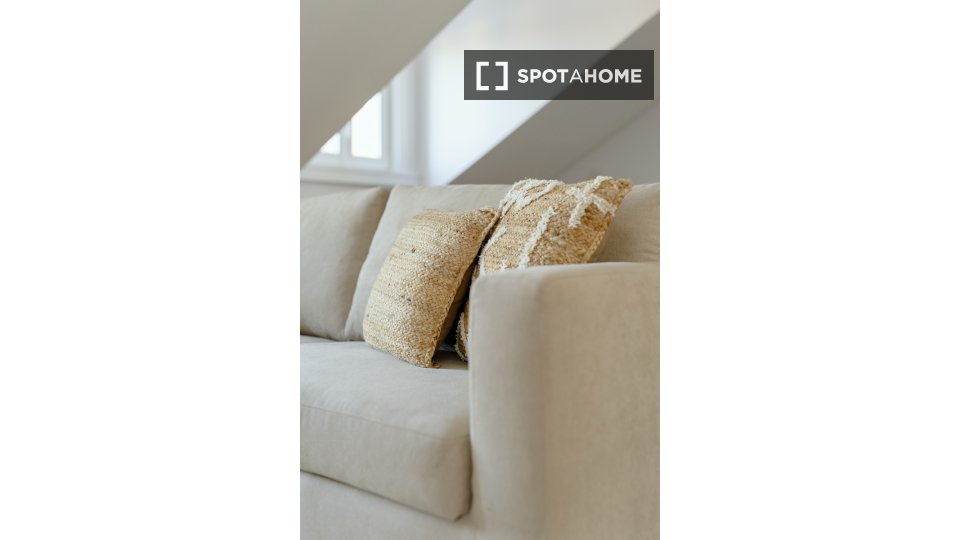 Apartment Lisbon, 2 beds — photo 16