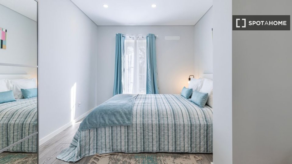 Apartment Lisbon, 2 beds — photo 19