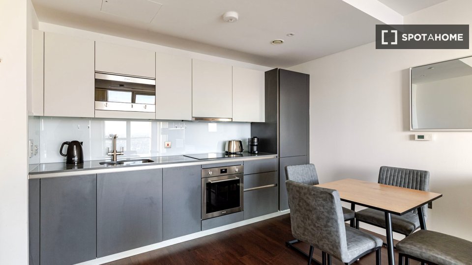 Apartment London, 1 bed — photo 9