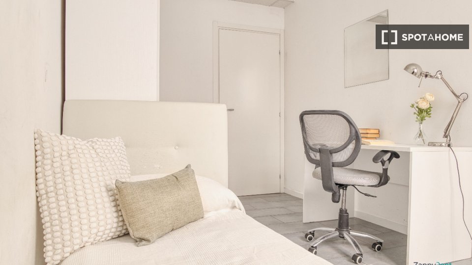 Double room Milan, 12 beds — photo 10