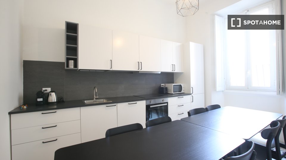 Double room Milan, 8 beds, 190m² — photo 17