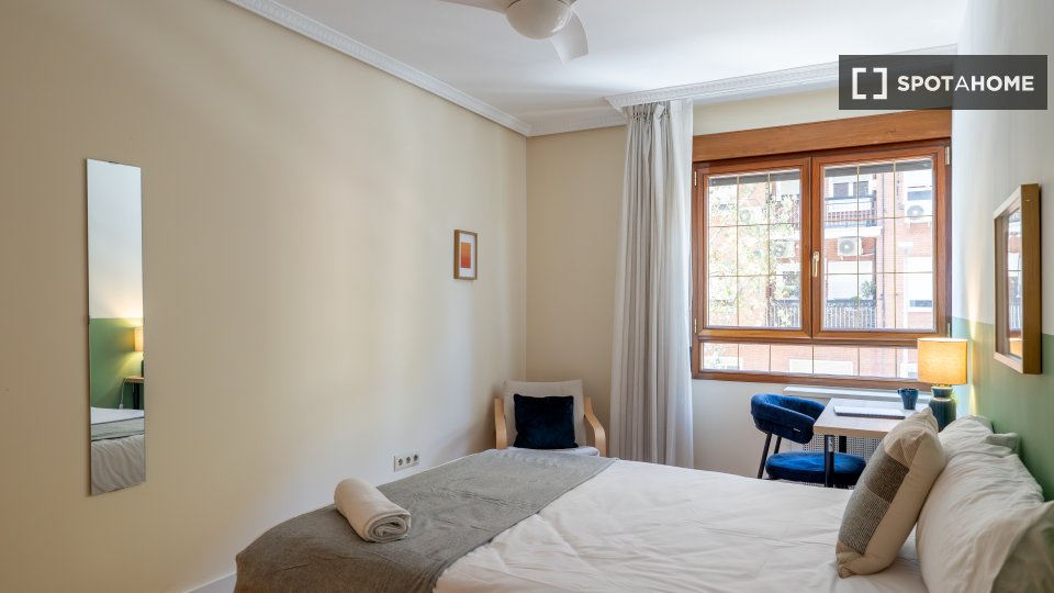 Double room Madrid, 6 beds — photo 7