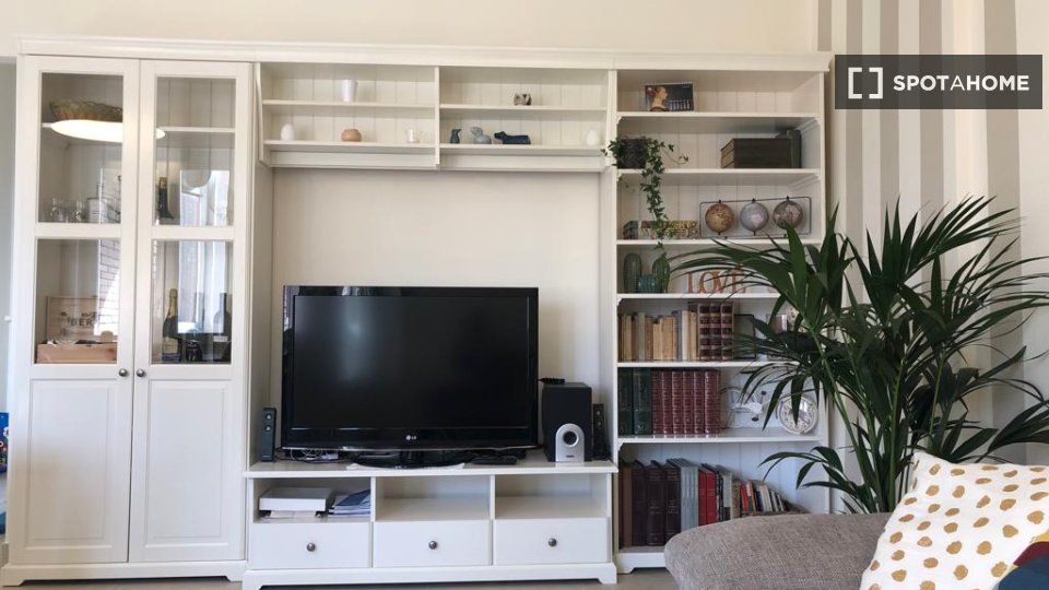 Double room Milan, 2 beds — photo 12