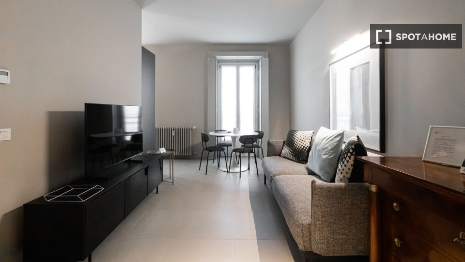 Apartment Milan, 2 beds — photo 17