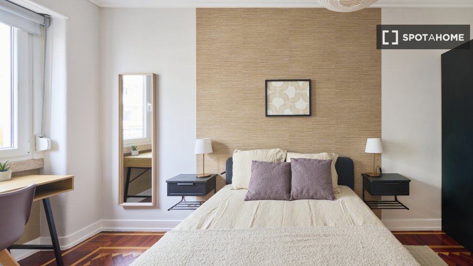 Double room Lisbon, 6 beds — photo 11