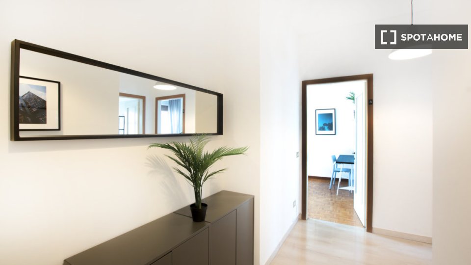 Double room Milan, 3 beds, 101m² — photo 14