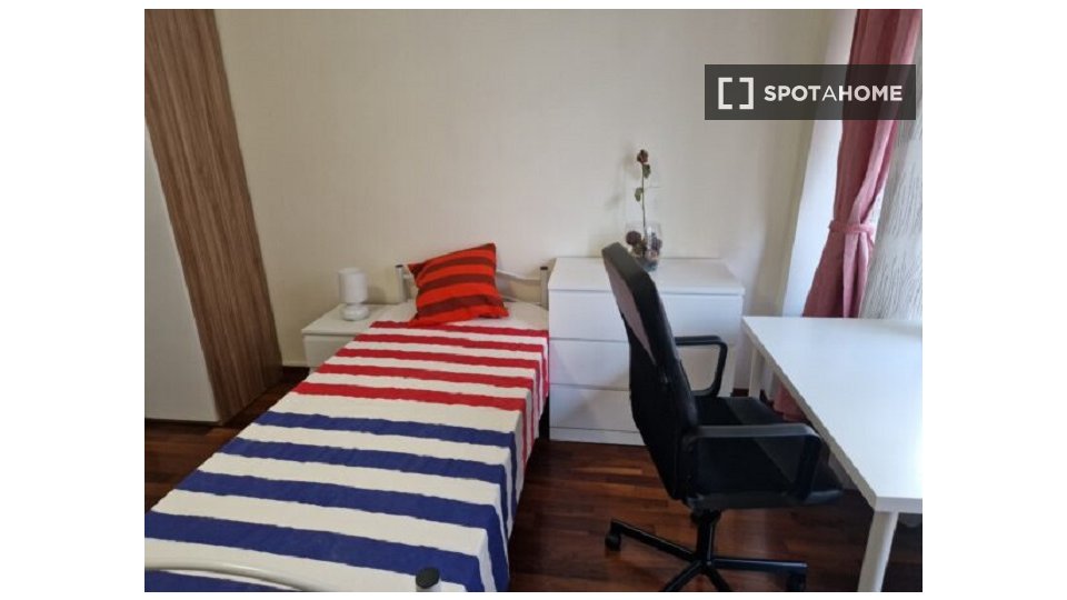 Double room Turin, 2 beds — photo 15