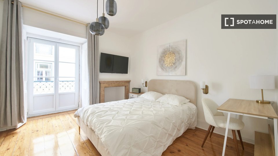 Double room Lisbon, 8 beds — photo 9