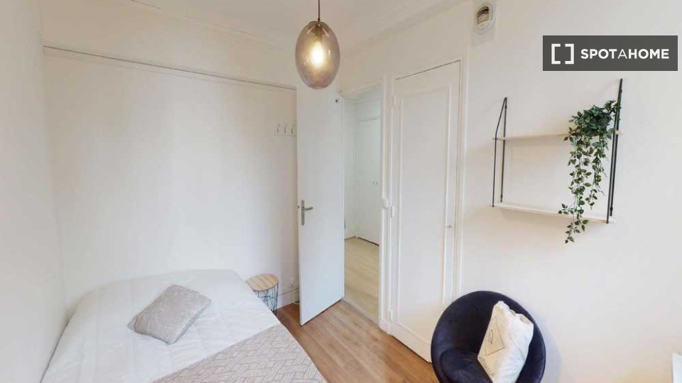 Double room Paris, 5 beds, 110m² — photo 16