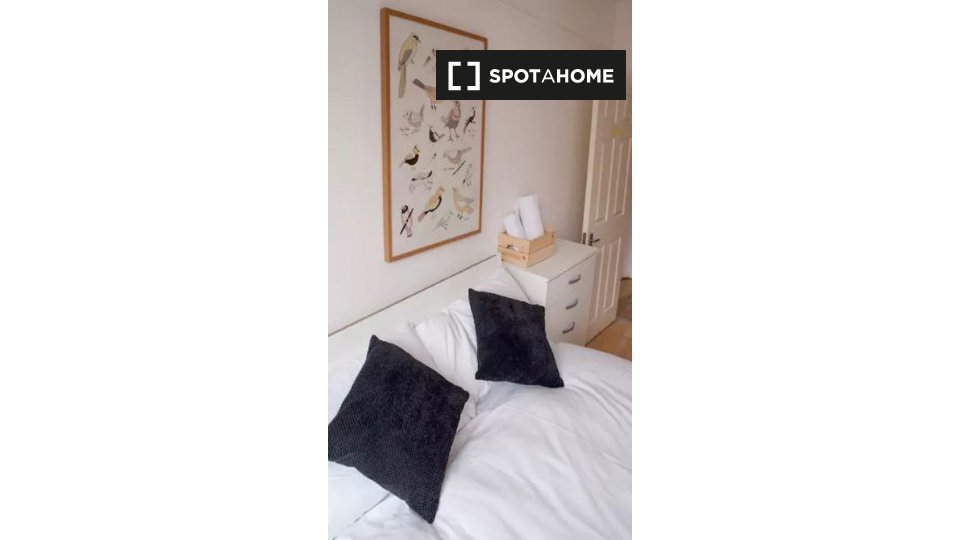 Double room London, 4 beds — photo 10
