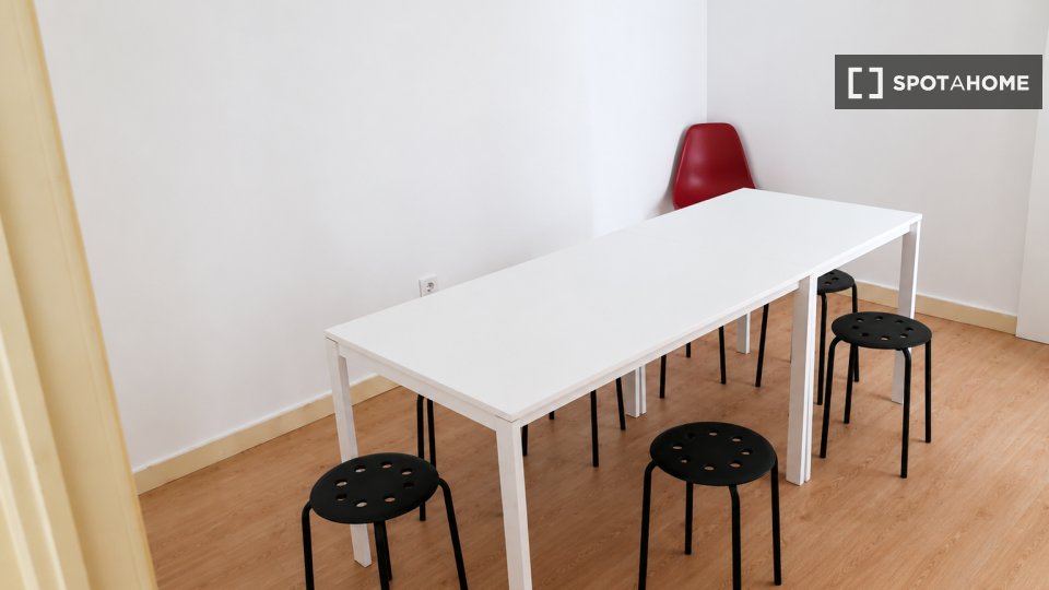 Double room Lisbon, 8 beds — photo 4