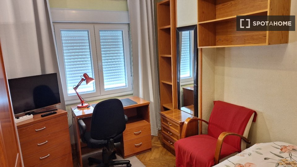 Double room Salamanca, 5 beds — photo 30