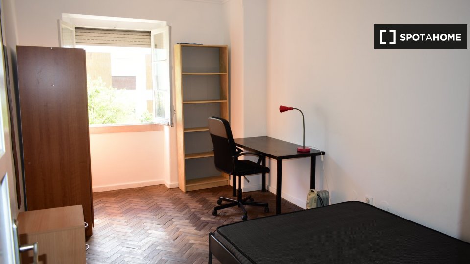Double room Lisbon, 7 beds — photo 7