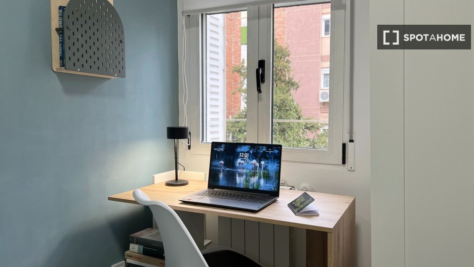 Double room Madrid, 5 beds — photo 22