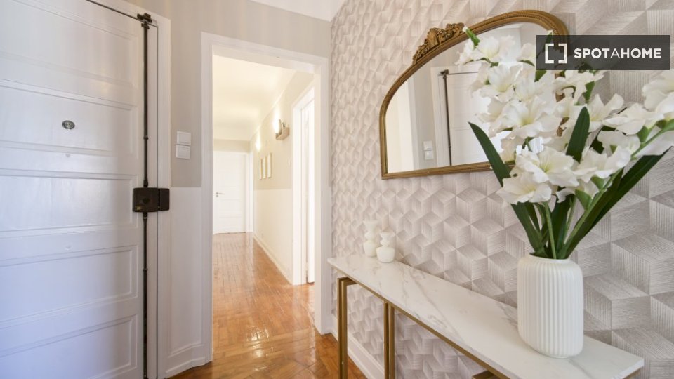 Double room Lisbon, 4 beds — photo 8