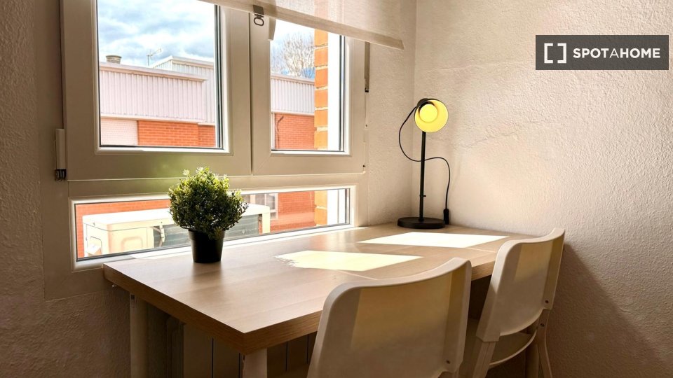 Double room Madrid, 4 beds — photo 12