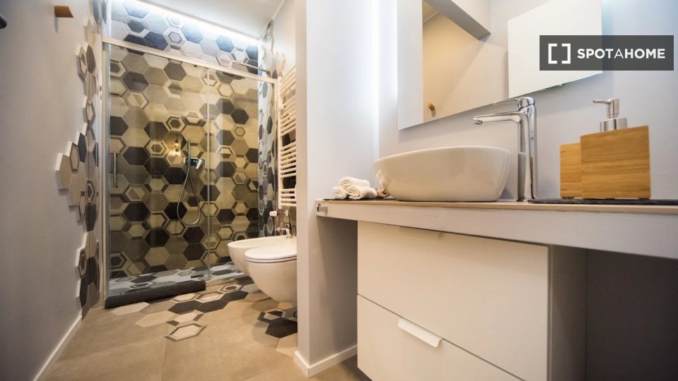 Apartment Milan, 1 bed, 60m² — photo 2