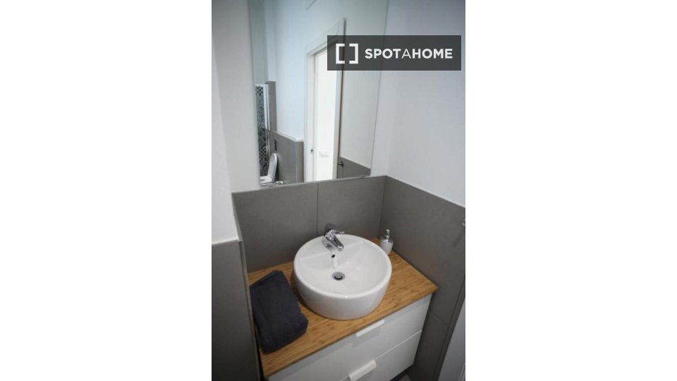 Apartment Milan, 1 bed — photo 4