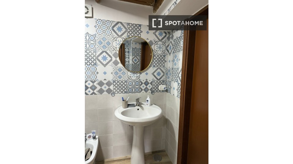 Double room Naples, 8 beds — photo 10