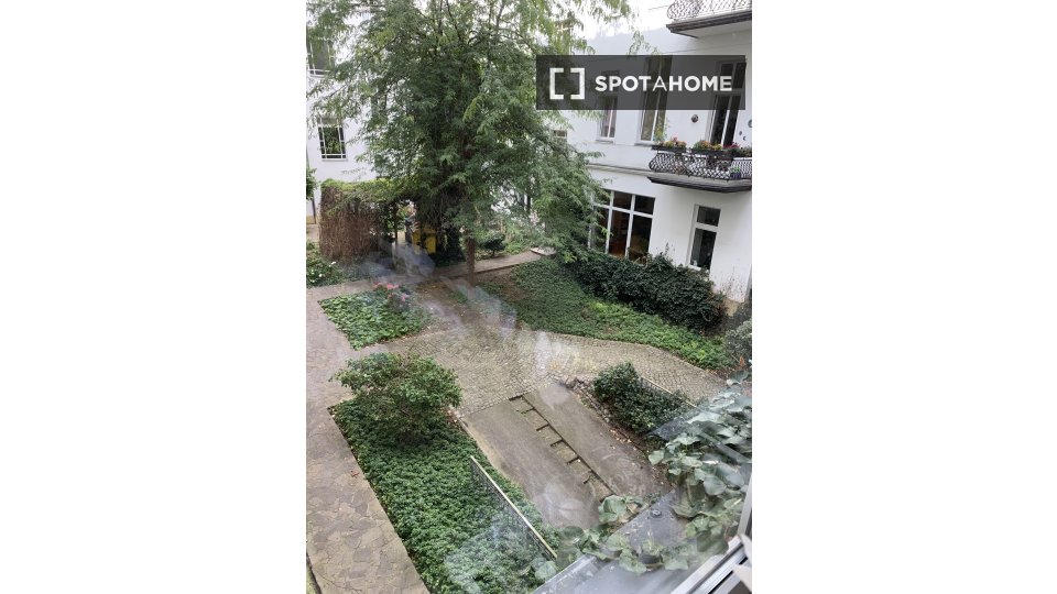 Apartment Berlin, 1 bed, 43m² — photo 2