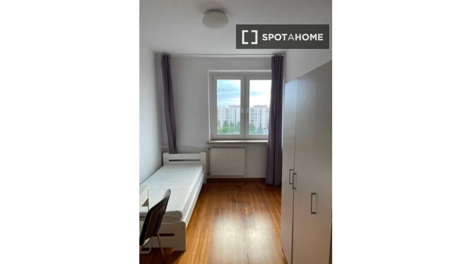 Double room Warsaw, 5 beds, 8m² — photo 4