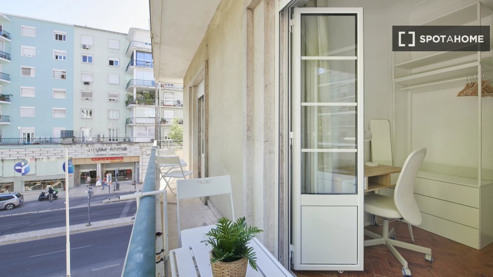 Double room Lisbon, 6 beds — photo 15