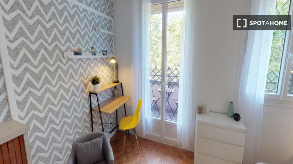 Double room Paris, 4 beds, 70m² — photo 9