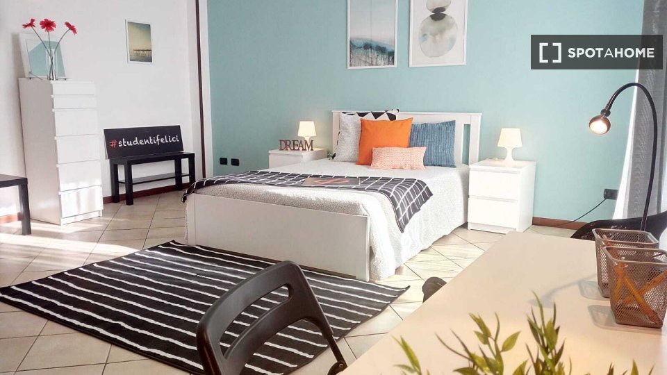 Double room Brescia, 3 beds — photo 9