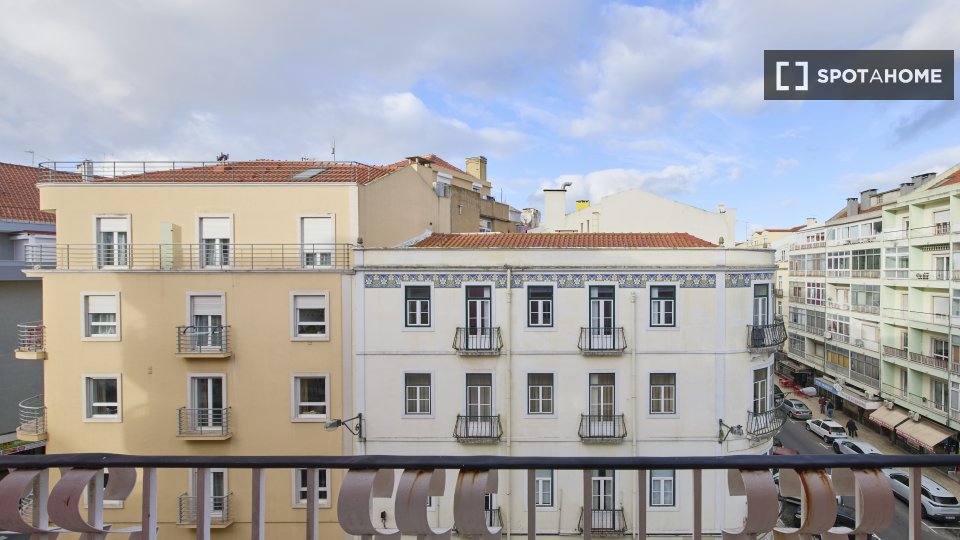 Double room Lisbon, 5 beds — photo 2