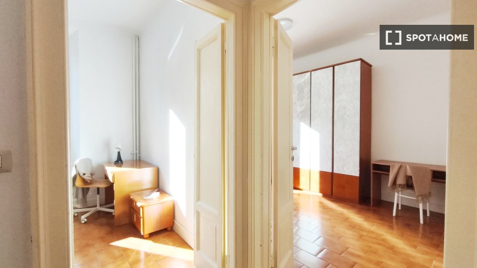 Double room Milan, 3 beds, 75m² — photo 11