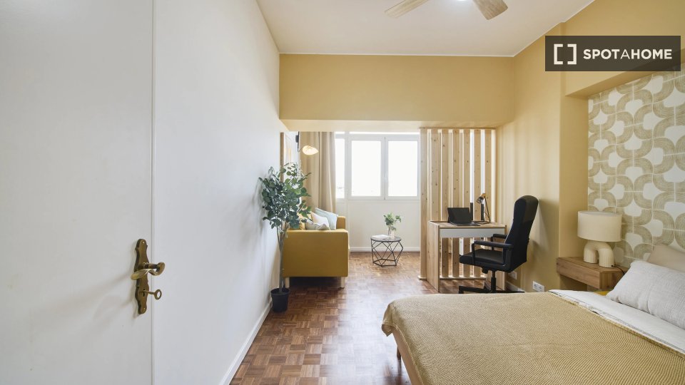 Double room Lisbon, 9 beds — photo 1