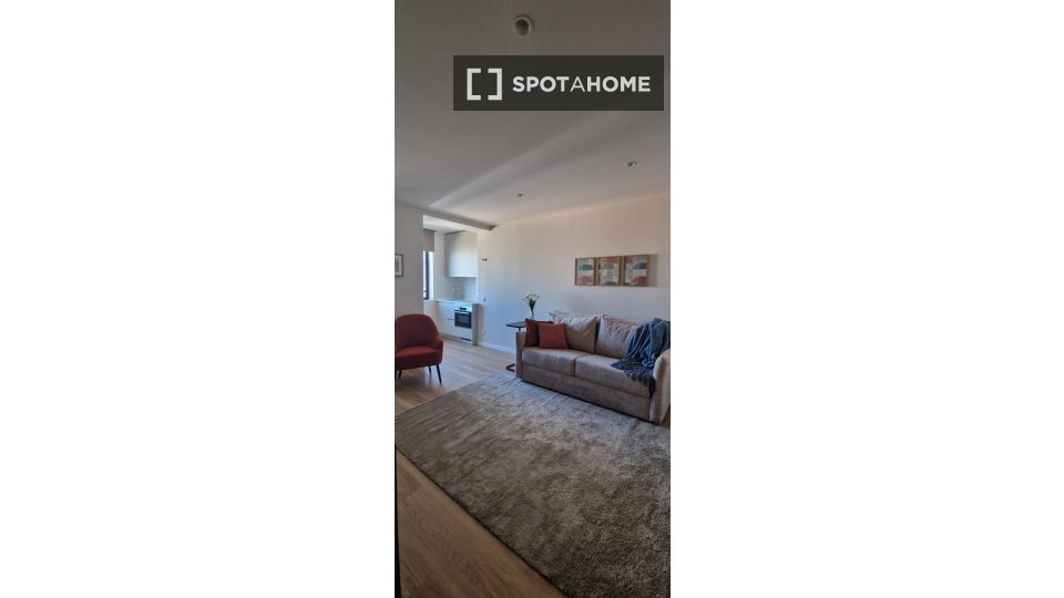 Apartment mono Lisbon, 49m² — photo 6